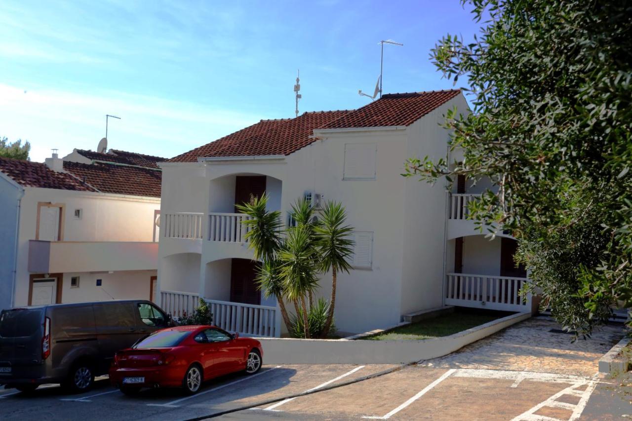 Beach Apartments Vlado Podstrana Luaran gambar