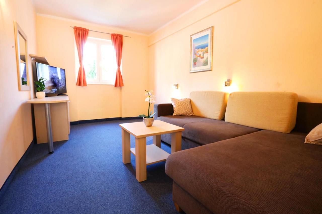 Beach Apartments Vlado Podstrana Luaran gambar