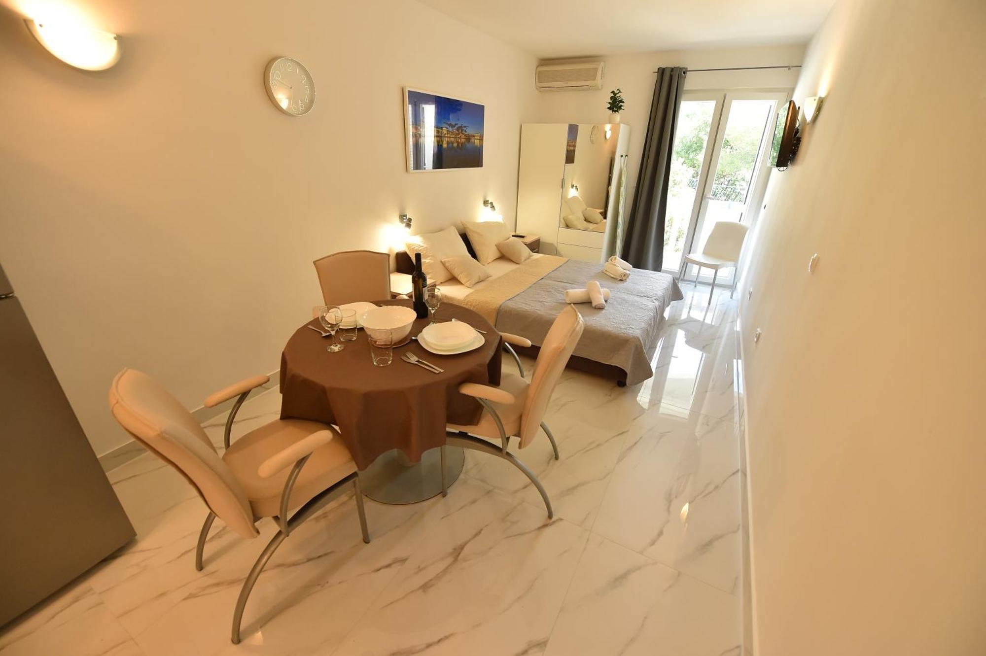 Beach Apartments Vlado Podstrana Luaran gambar