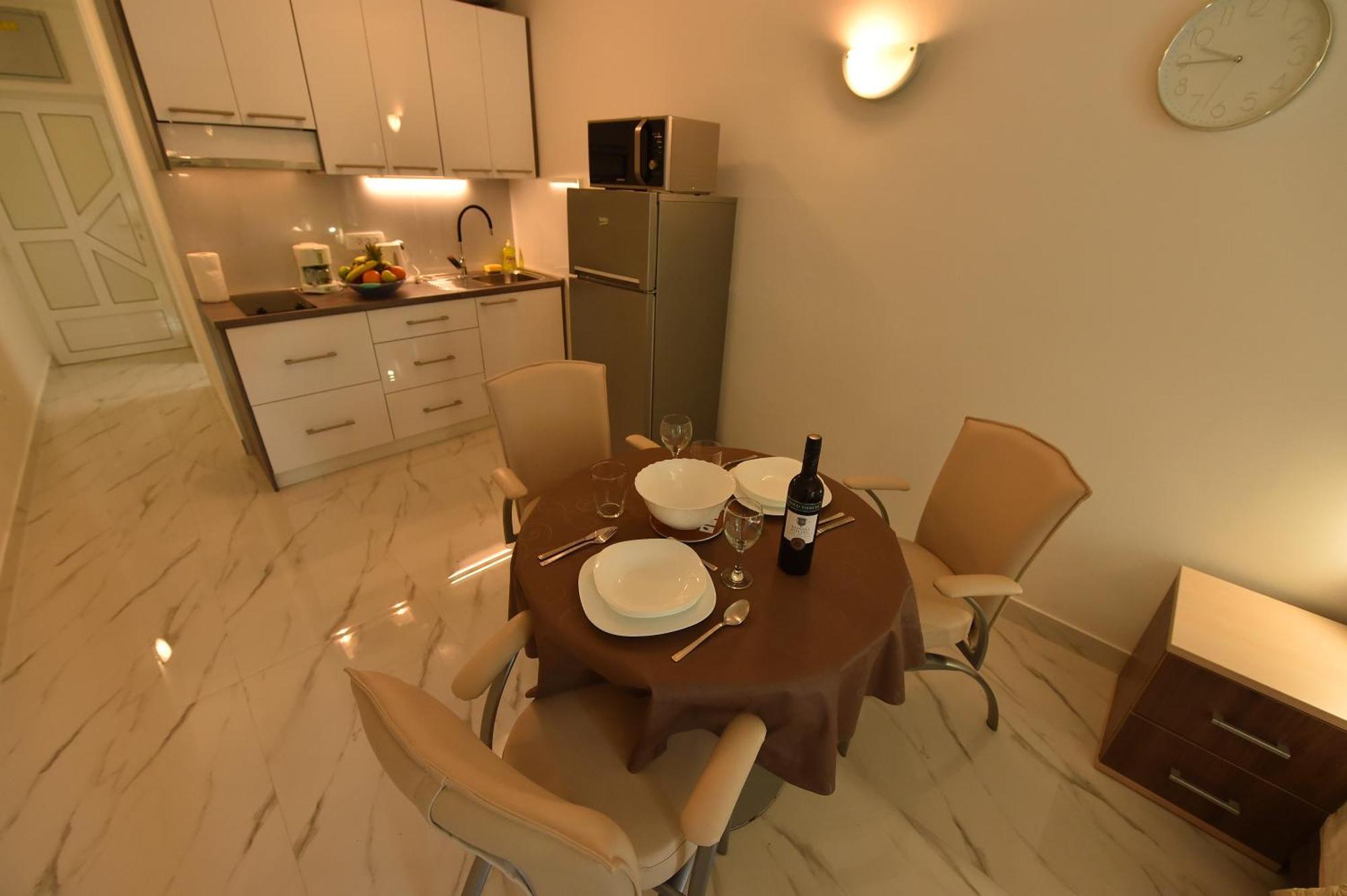 Beach Apartments Vlado Podstrana Luaran gambar